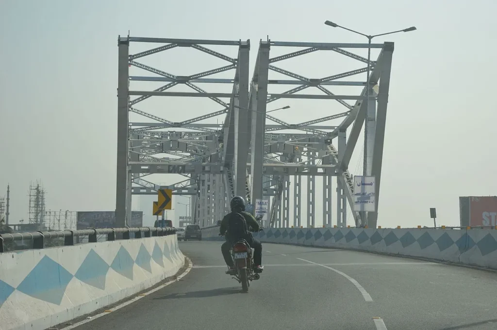 Maa Flyover Infrastructure Upgrade: Beautification & Road Repairs in Kolkata