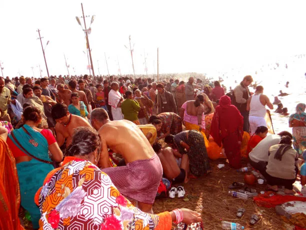 Bathing women at Maha Kumbh